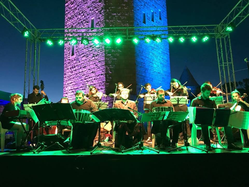 La Orquesta Típica Rayuela presenta “Un poco más al Sur” en el Teatro Colón