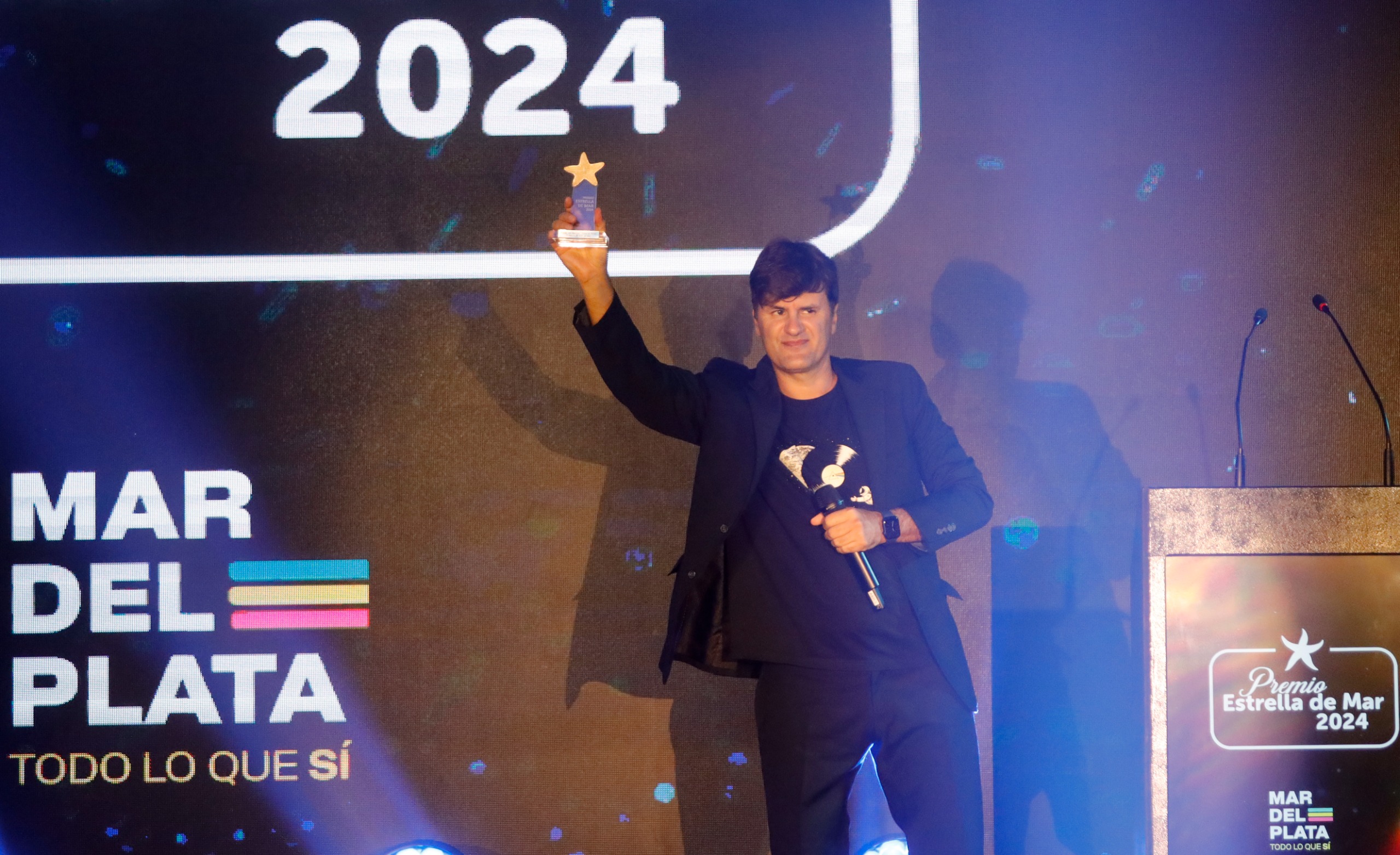El Premio Estrella de Mar de Oro 2024 fue para Andrés Ciro Martínez